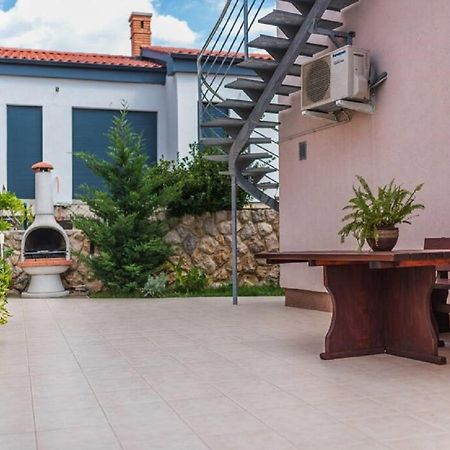 Apartment F-4 Klimno Luaran gambar